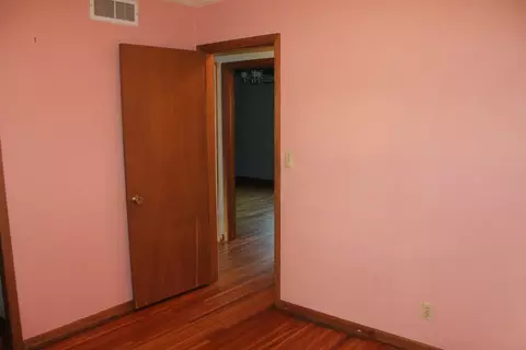 Bedroom - 108 Circle Dr, Cambridge, IL 61238 photo 2 of 7