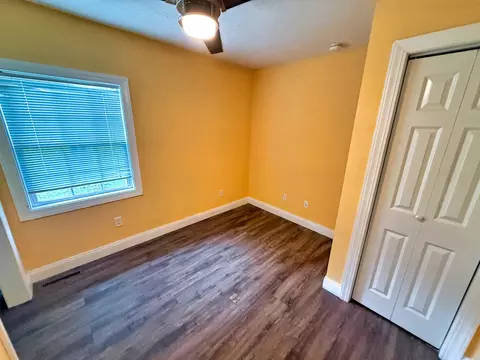 Bedroom - 323 Austin Ave, Flora, IL 62839 photo 4 of 11
