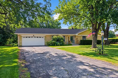 6231 Linden Ln, La Grange Highlands, IL 60525