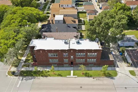 View/Area - 1656 E 84th St, Chicago, IL 60617 photo 1 of 6