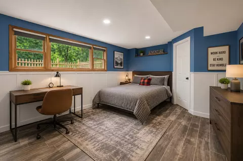 Bedroom - 2711 Old Oak Dr, Mchenry, IL 60050 photo 12 of 12