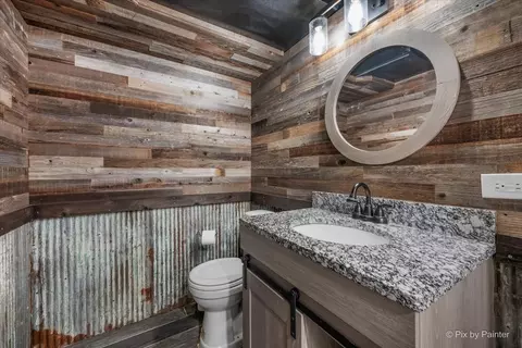 Bath - 2711 Old Oak Dr, Mchenry, IL 60050 photo 4 of 4