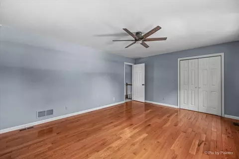 Bedroom - 2711 Old Oak Dr, Mchenry, IL 60050 photo 6 of 12
