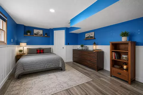 Bedroom - 2711 Old Oak Dr, Mchenry, IL 60050 photo 11 of 12