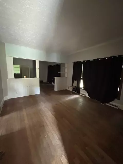 Living - 203 Whittier St, Georgetown, IL 61846 photo 1 of 3