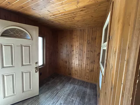 Entry Way - 203 Whittier St, Georgetown, IL 61846 photo 1 of 3