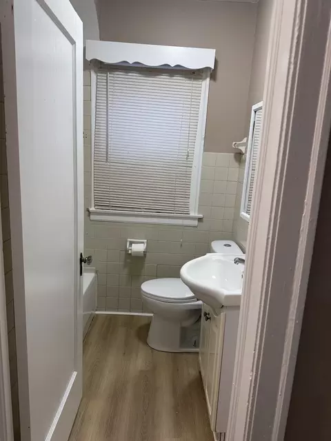 Bath - 1745 E 84th Pl, Chicago, IL 60617 photo 1 of 1