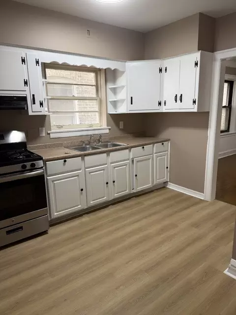 Kitchen - 1745 E 84th Pl, Chicago, IL 60617 photo 1 of 4