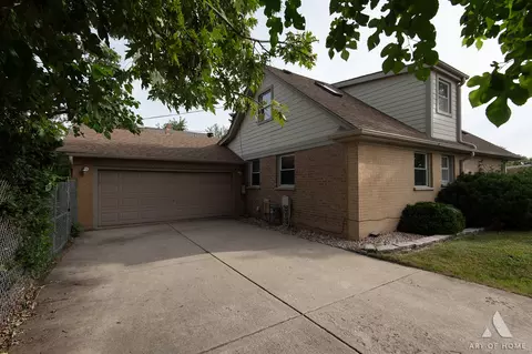 5900 107th St, Chicago Ridge, IL 60415