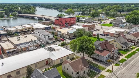 View/Area - 1310 Park St, Mchenry, IL 60050 photo 1 of 6