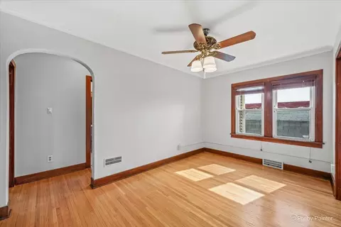 Living - 1310 Park St, Mchenry, IL 60050 photo 3 of 4