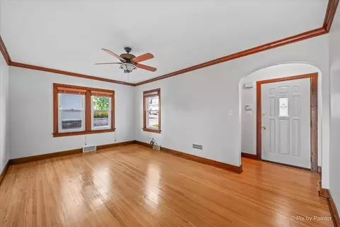 Living - 1310 Park St, Mchenry, IL 60050 photo 2 of 4