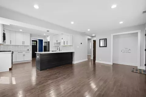 Entry Way - 3703 Bluebird Ln, Rolling Meadows, IL 60008 photo 1 of 5