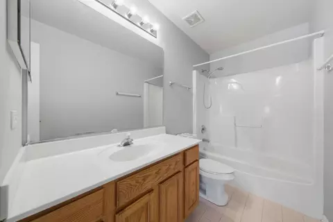 Bath - 23645 N Denise St, Plainfield, IL 60585 photo 4 of 5