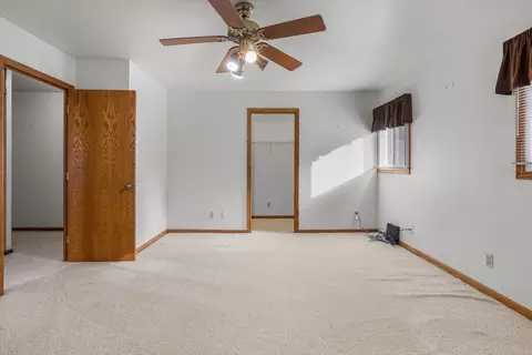 Bedroom - 2903 Sangamon Dr, Champaign, IL 61821 photo 7 of 7