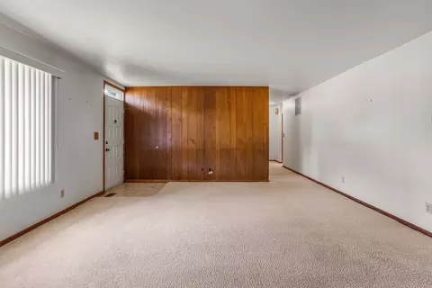 Living - 2903 Sangamon Dr, Champaign, IL 61821 photo 3 of 3