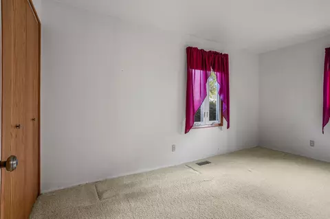 Bedroom - 2903 Sangamon Dr, Champaign, IL 61821 photo 3 of 7
