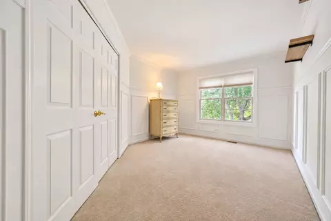 Bedroom - 2030 Tunbridge Trl, Algonquin, IL 60102 photo 2 of 2