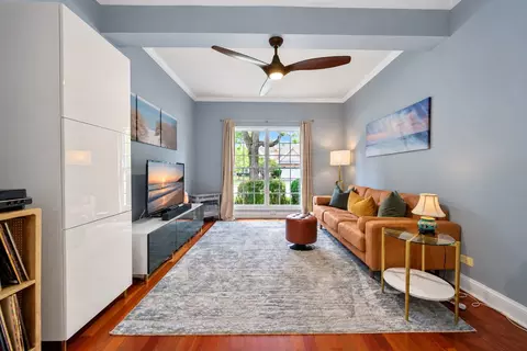 Living - 2030 Tunbridge Trl, Algonquin, IL 60102 photo 4 of 7