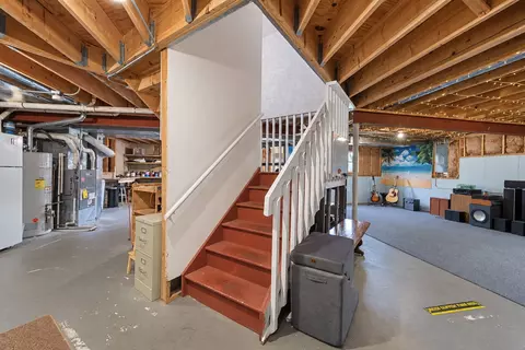 Entry Way - 2030 Tunbridge Trl, Algonquin, IL 60102 photo 5 of 5