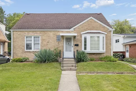 1031 Glenwood Ave, Waukegan, IL 60085