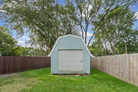 Exterior - 2207 Kingfisher Ln, Rolling Meadows, IL 60008 photo 4 of 4