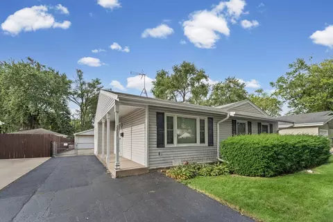 Other - 2207 Kingfisher Ln, Rolling Meadows, IL 60008 photo 2 of 6