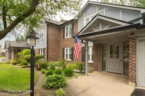 172 Grove Ave #C, Des Plaines, IL 60016