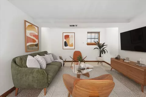 Living - 5723 N Artesian Ave, Chicago, IL 60659 photo 6 of 6