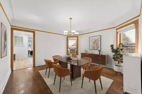 Dining - 5723 N Artesian Ave, Chicago, IL 60659 photo 2 of 3
