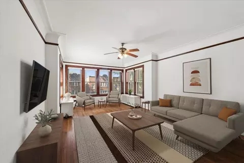 Living - 5723 N Artesian Ave, Chicago, IL 60659 photo 1 of 6