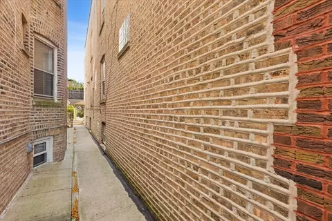 Entry Way - 5723 N Artesian Ave, Chicago, IL 60659 photo 6 of 6