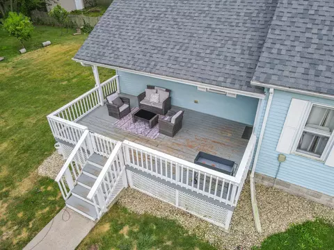 Exterior - 202 N Cedar St, Gardner, IL 60424 photo 5 of 7