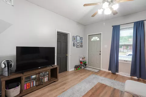 Entry Way - 202 N Cedar St, Gardner, IL 60424 photo 1 of 3