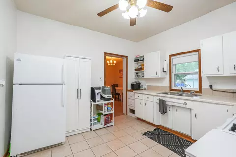 Kitchen - 202 N Cedar St, Gardner, IL 60424 photo 3 of 4