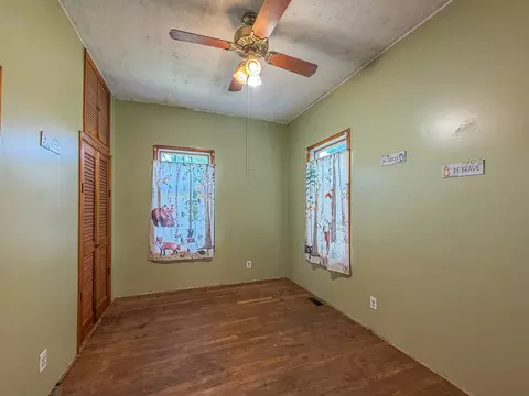 Bedroom - 2105 Dewitt Ave, Mattoon, IL 61938 photo 3 of 6