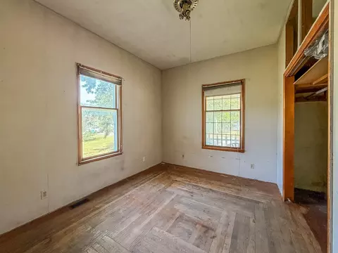 Bedroom - 2105 Dewitt Ave, Mattoon, IL 61938 photo 1 of 6