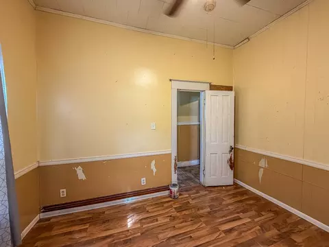 Bedroom - 2105 Dewitt Ave, Mattoon, IL 61938 photo 6 of 6