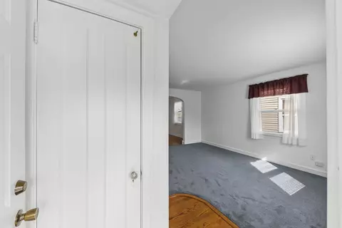 Entry Way - 14918 Hamlin Ave, Midlothian, IL 60445 photo 1 of 1