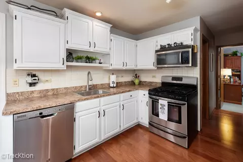 Kitchen - 20839 W Hickory Ct, Plainfield, IL 60544 photo 1 of 3