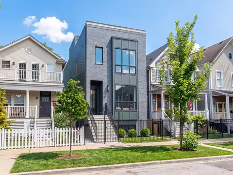 3041 N Leavitt St, Chicago, IL 60618