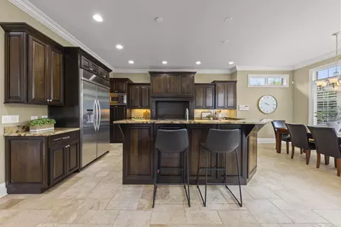 Kitchen - 253 E Wilson St, Elmhurst, IL 60126 photo 2 of 5