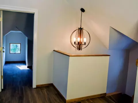 Entry Way - 1037 N 8th St, Springfield, IL 62702 photo 4 of 6