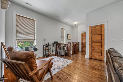 Entry Way - 116 W Locust St, Bloomington, IL 61701 photo 1 of 3