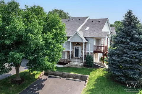 14017 S Cambridge Cir, Plainfield, IL 60544