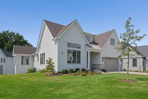 1107 Hawthorn Ln, Western Springs, IL 60558
