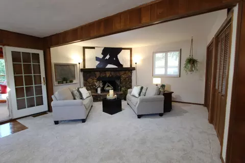 Living - 3308 Peacock Ln, Rolling Meadows, IL 60008 photo 1 of 4