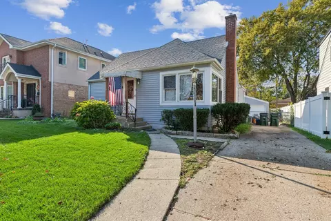 8122 N Overhill Ave, Niles, IL 60714