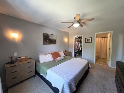 Bedroom - 4749 Oregon Trl, Mchenry, IL 60050 photo 1 of 7