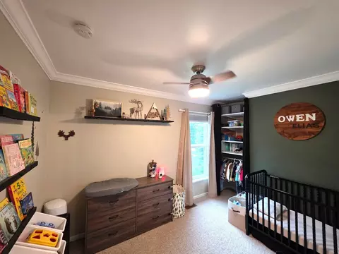 Bedroom - 4749 Oregon Trl, Mchenry, IL 60050 photo 6 of 7